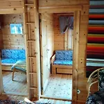 Lejlighed Kimppa-cabin / дом в лесу у озера Kolari