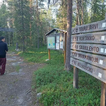 Kimppa-cabin / дом в лесу у озера Apartment Kolari
